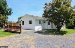 721 READUS ROAD, EDINBURG, VA 22824