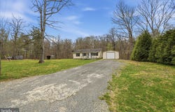 397 WHITE OAK Lane, BLUEMONT, VA 20135