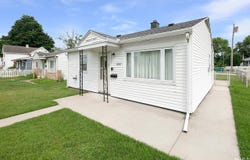 1726 Homewood Avenue, Mishawaka, IN 46544-2642