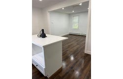 40 E Greenwich Avenue, West Warwick, RI 02893