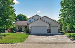 12748 Walter Drive, Rogers, MN 55374