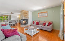 2550 Honelee Court, Valparaiso, IN 46385