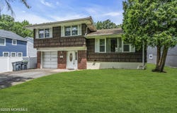 103 Hallberg Avenue, Bergenfield, NJ 07621