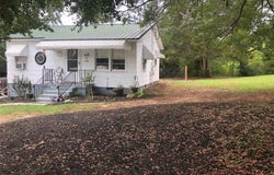 904 HAMPTON Street, Iva, SC 29655