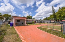 1820 N 27th Ave, Hollywood, FL 33020
