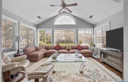 42 Laurel Lane, Brownsboro, AL 35741
