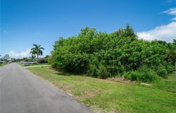1013 SW Fisherman Avenue, Port St Lucie, FL 34953
