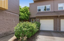 367 RUSTIC Pl, Eugene, OR 97401