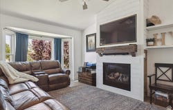 2447 W 2000 N, Clinton, UT 84015