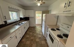 147 Valley Avenue, Alma, MI 48801