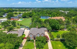 806 Glen Abbey Drive, Mansfield, TX 76063