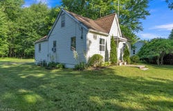 4706 Lansing Drive, North Olmsted, OH 44070