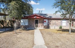 1120 Fort Clark, Uvalde, TX 78801
