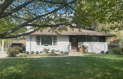 2084 ROBINS, Ogden, UT 84401