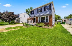 423 E 305th Street, Willowick, OH 44095