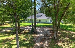 100 Williamsburg Rd, Picayune, MS 39466