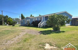 306 S Lincoln Street, Hugoton, KS 67951