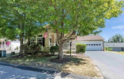 239 Victorian Way, Manchester, NH 03104