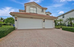 4703 SW 176th Ter, Miramar, FL 33029