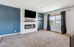 5929 Underwood Ave SW, Cedar Rapids, IA 52404