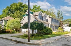 22 Aumond Street, Cranston, RI 02905