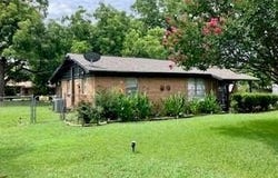 704 E 9th Street, Kemp, TX 75143