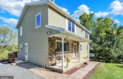 324 GROVE Road, MOHRSVILLE, PA 19541