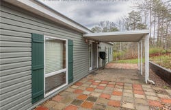395 Buff Creek Road, Hurricane, WV 25526