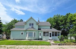 35 Front Avenue, Saint Paul, MN 55117