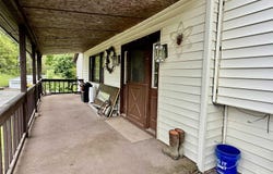 669 W Hill Road, Grafton, WV 26354