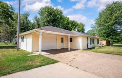 2194 E Napier Avenue, Benton Harbor, MI 49022