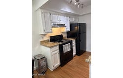 520 N STAPLEY Drive, Mesa, AZ 85203