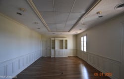 2001 Hwy 82, Greenwood, MS 38930