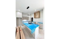 202  NW 9th  ST, Bentonville, AR 72712