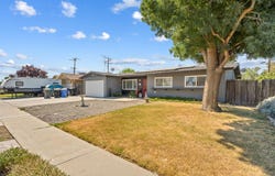 255 E Earl Way, Hanford, CA 93230