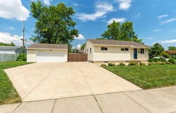 2804 Kingston Avenue, Grove City, OH 43123