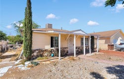 16508 Pine Street, Hesperia, CA 92345