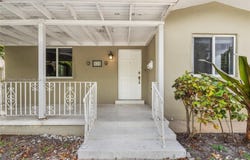 426 SW 26th Rd, Miami, FL 33129