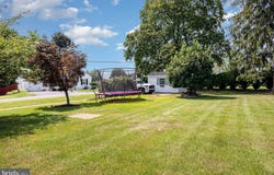 21 CHARLES STREET, CARLISLE, PA 17013
