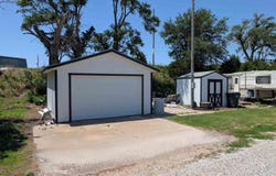 410 N Monroe St, Hutchinson, KS 67501