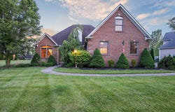 318 Granite Drive, Howell, MI 48843