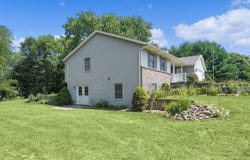 3906 18th Street, Dorr, MI 49323