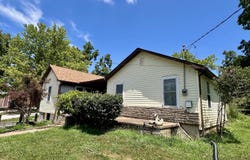 1016 Zimmerman Avenue, Cabool, MO 65689