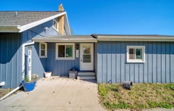195 Southern Shores Drive, Brooklyn, MI 49230