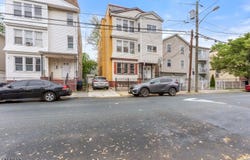51 Schley St, Newark City, NJ 07112-1124