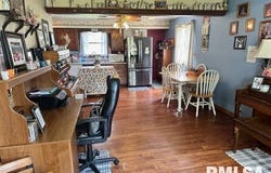 1228 S CLAY Avenue, Jacksonville, IL 62650