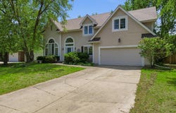 6089 Brandywine Drive, Johnston, IA 50131