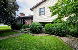 124 7th Avenue NW, Beach City, OH 44608