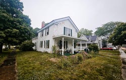 124 Maumee Street, Jonesville, MI 49250