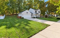 2250 Chelsea Drive NE, Grand Rapids, MI 49505
